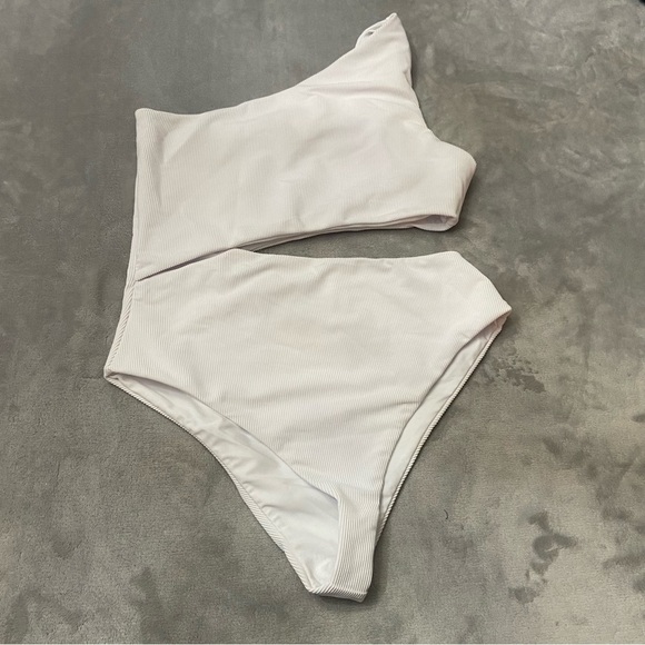 New! Beach Riot Celine one piece swimsuit white 24770 - Picture 4 of 14